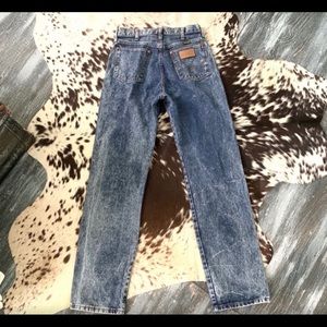 Light washed wranglers